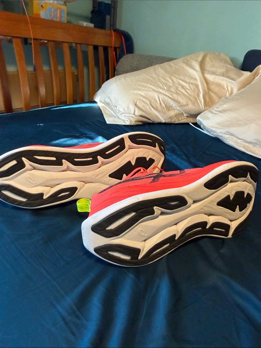 ASICS Men’s Superblast v1 Paris size 13
